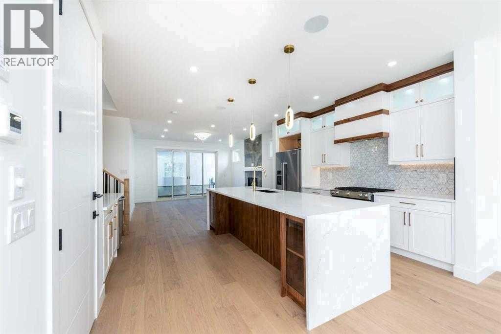 












105 Hartford Road NW

,
Calgary,




Alberta
T2K2A7

