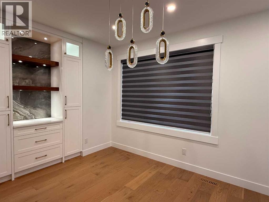 












105 Hartford Road NW

,
Calgary,




Alberta
T2K2A7

