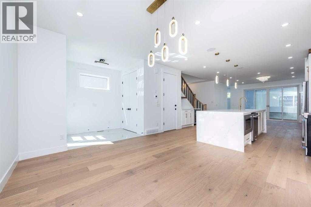 












105 Hartford Road NW

,
Calgary,




Alberta
T2K2A7

