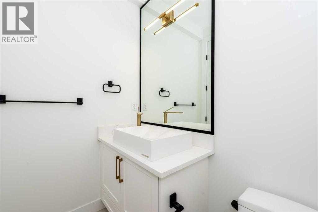 












105 Hartford Road NW

,
Calgary,




Alberta
T2K2A7

