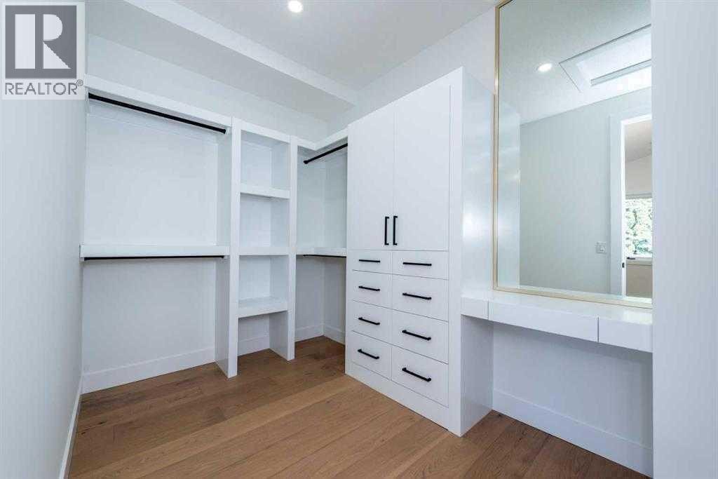 












105 Hartford Road NW

,
Calgary,




Alberta
T2K2A7

