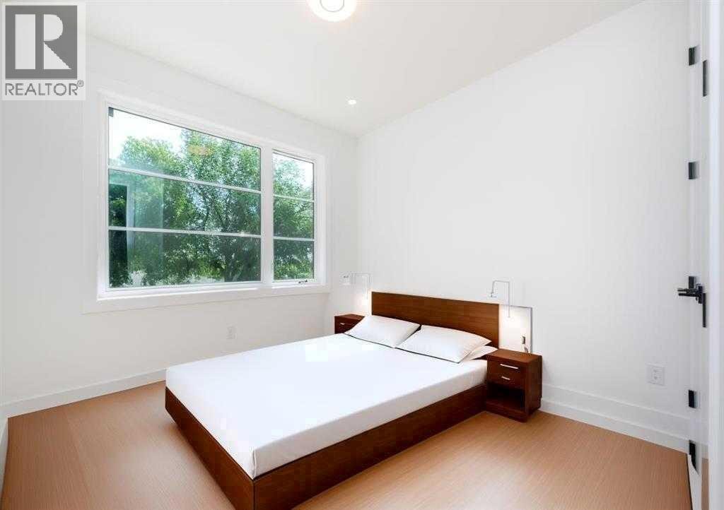 












105 Hartford Road NW

,
Calgary,




Alberta
T2K2A7

