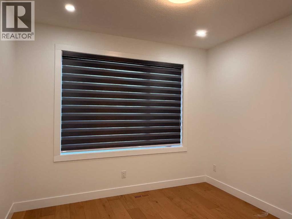 












105 Hartford Road NW

,
Calgary,




Alberta
T2K2A7

