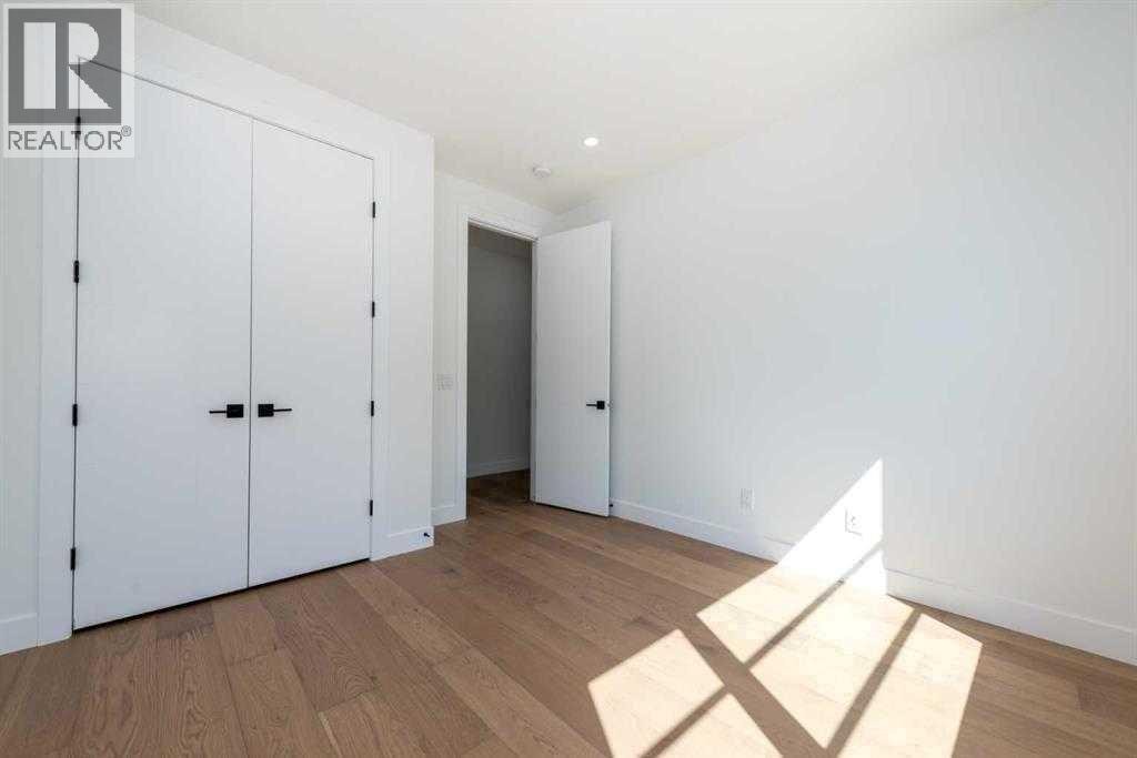 












105 Hartford Road NW

,
Calgary,




Alberta
T2K2A7

