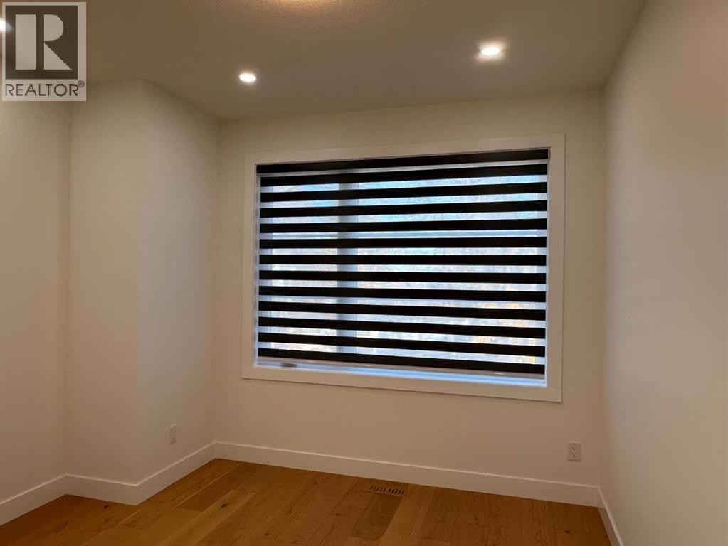 












105 Hartford Road NW

,
Calgary,




Alberta
T2K2A7

