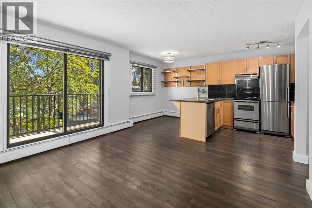 












6, 2407 17 Street SW

,
Calgary,




Alberta
T2T4M9

