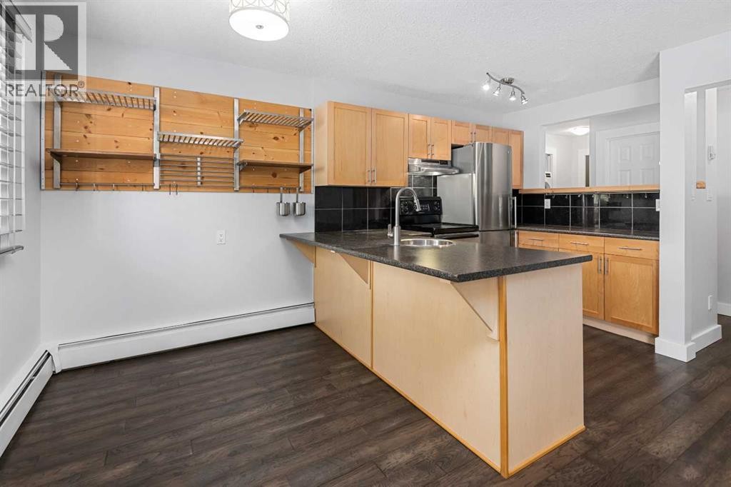 












6, 2407 17 Street SW

,
Calgary,




Alberta
T2T4M9

