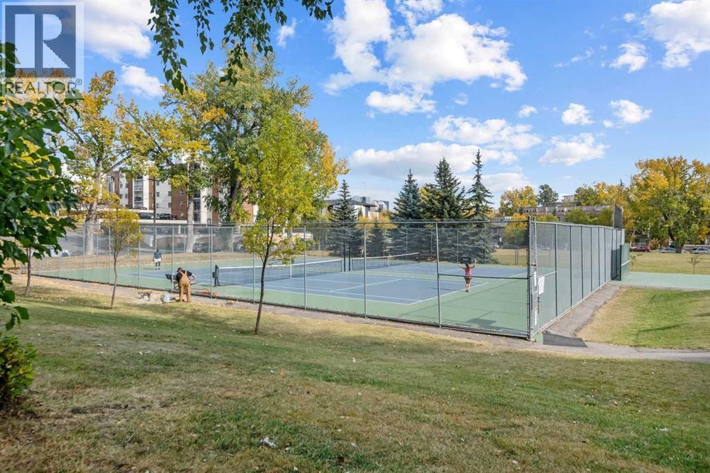












6, 2407 17 Street SW

,
Calgary,




Alberta
T2T4M9

