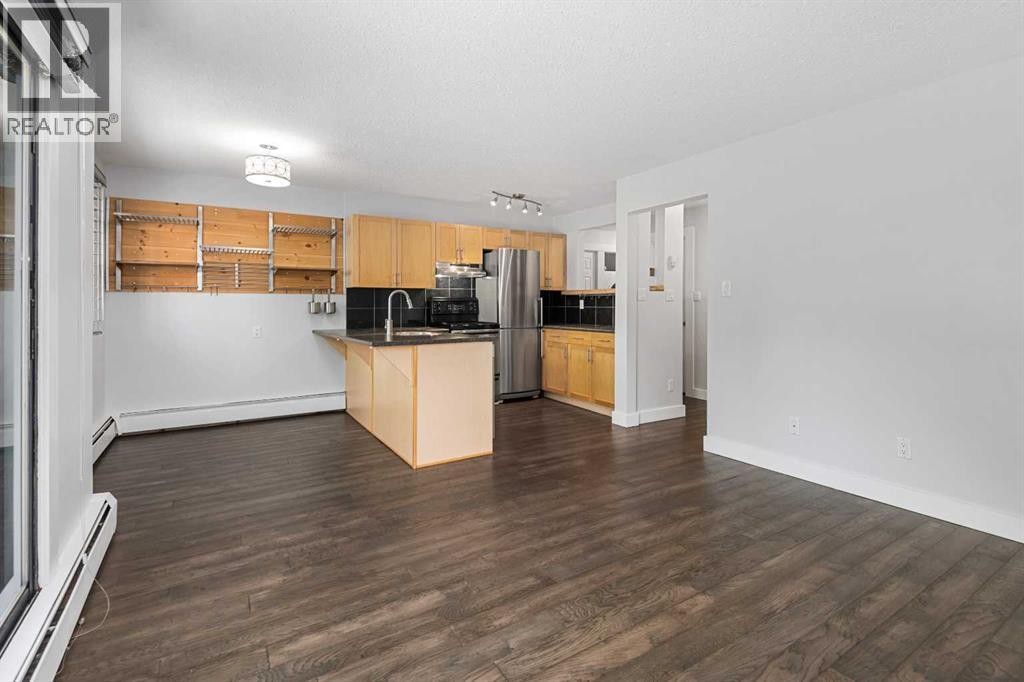 












6, 2407 17 Street SW

,
Calgary,




Alberta
T2T4M9

