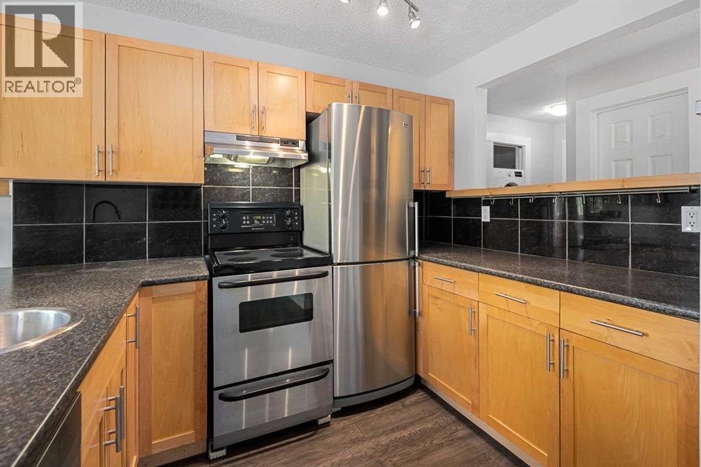












6, 2407 17 Street SW

,
Calgary,




Alberta
T2T4M9

