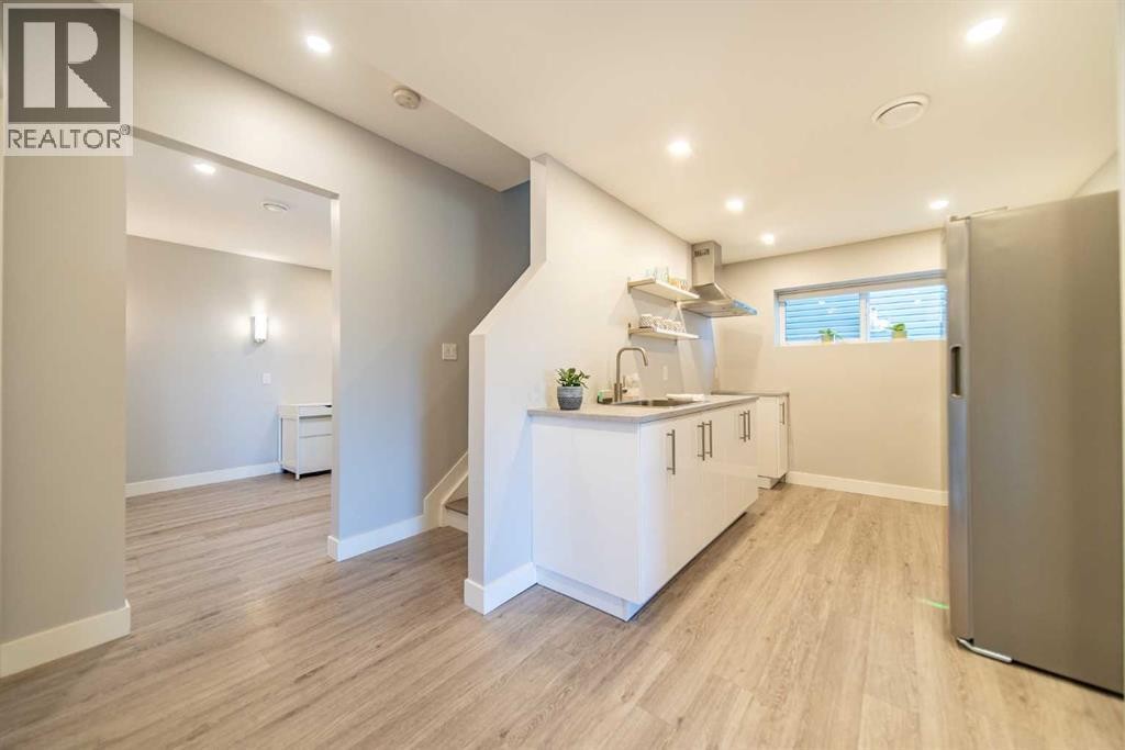 












27 Sunset Park

,
Cochrane,




Alberta
T4C0N4

