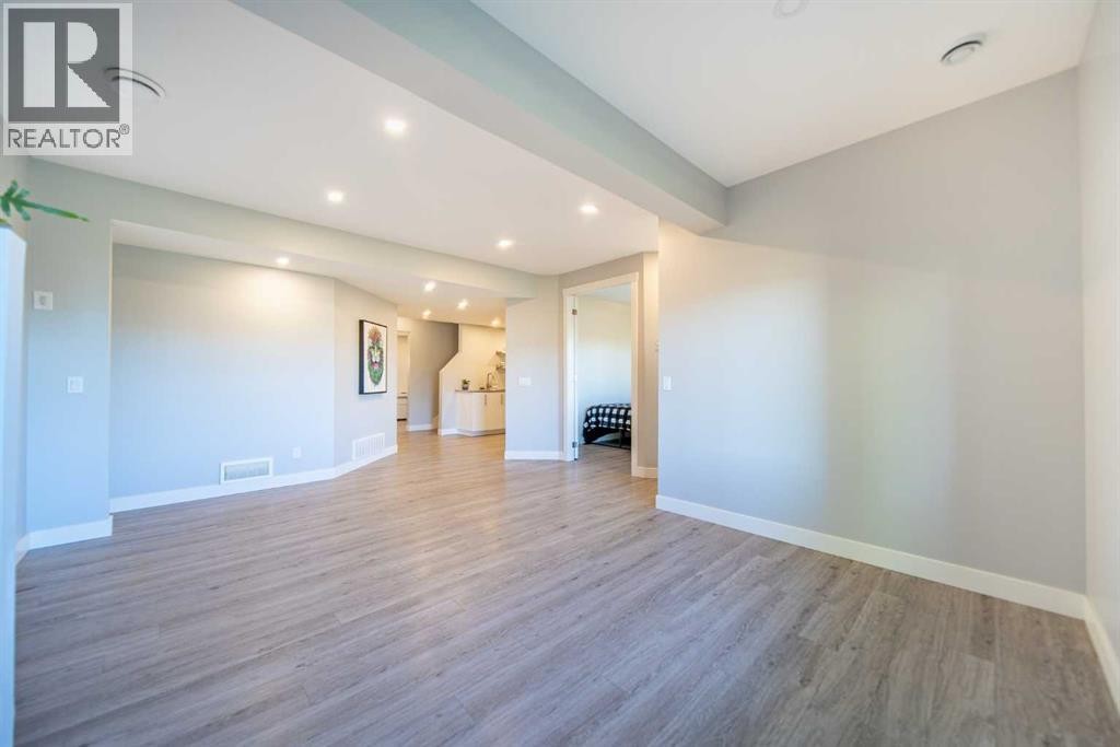 












27 Sunset Park

,
Cochrane,




Alberta
T4C0N4

