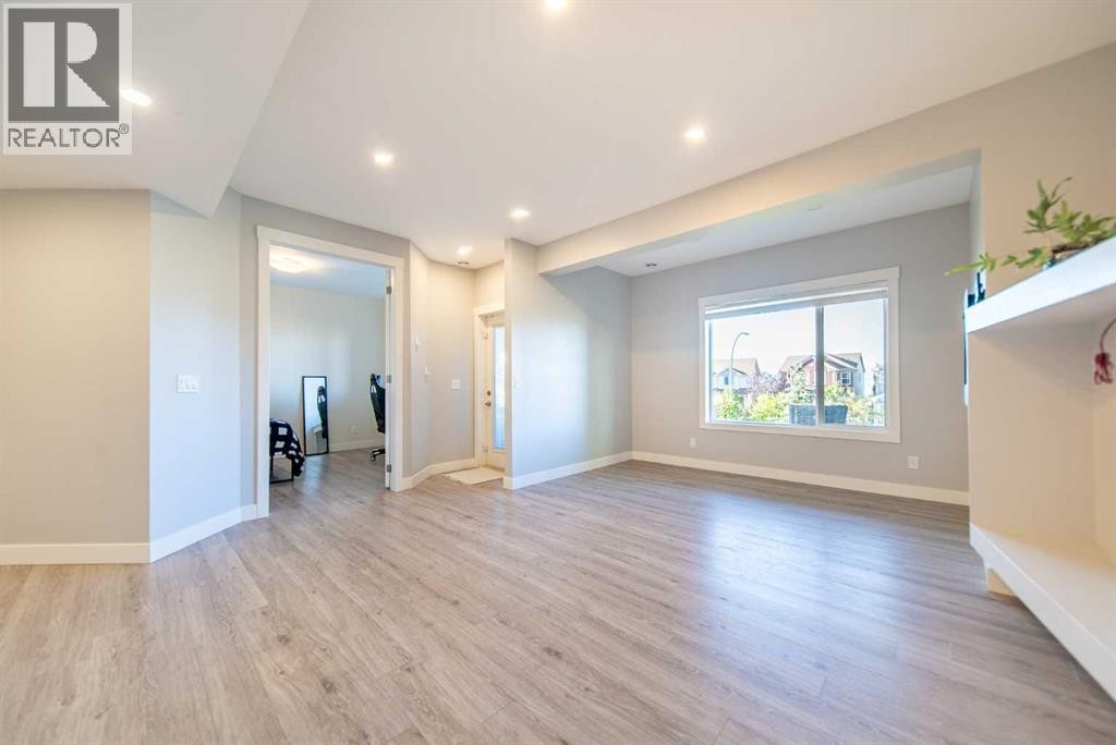 












27 Sunset Park

,
Cochrane,




Alberta
T4C0N4

