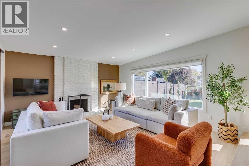 












419 Parkview Crescent SE

,
Calgary,




Alberta
T2J4N8

