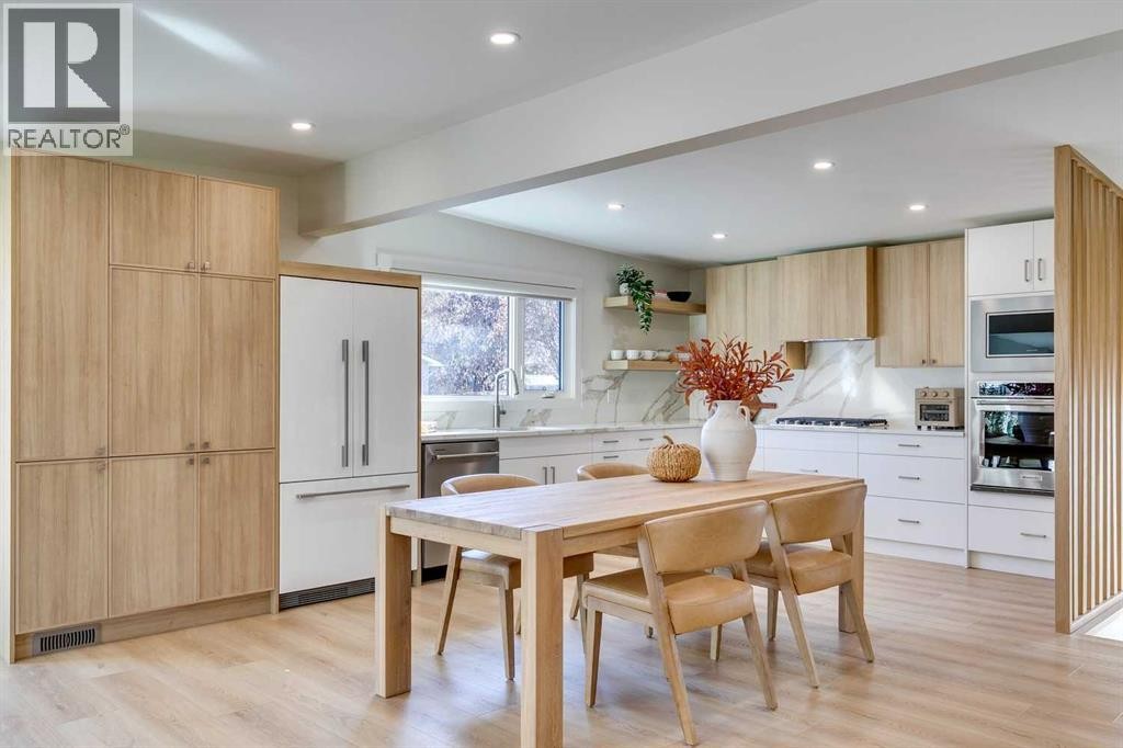 












419 Parkview Crescent SE

,
Calgary,




Alberta
T2J4N8

