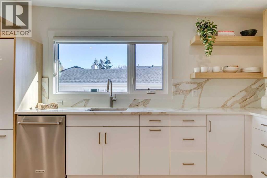 












419 Parkview Crescent SE

,
Calgary,




Alberta
T2J4N8

