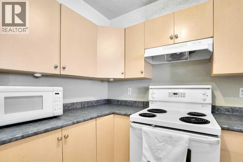 












228, 1717 60 Street SE

,
Calgary,




Alberta
T2A7Y7

