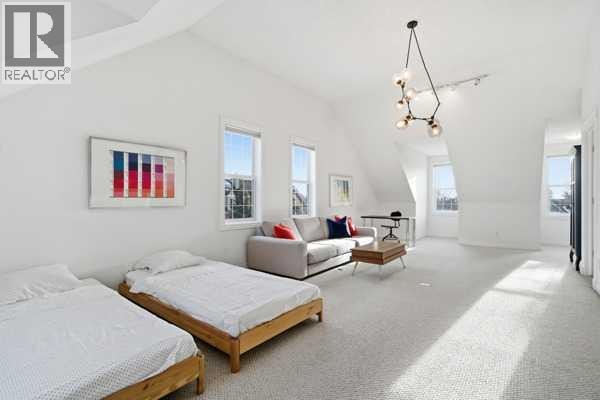 












2405 Sorrel Mews SW

,
Calgary,




Alberta
T2T6G5

