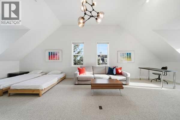 












2405 Sorrel Mews SW

,
Calgary,




Alberta
T2T6G5

