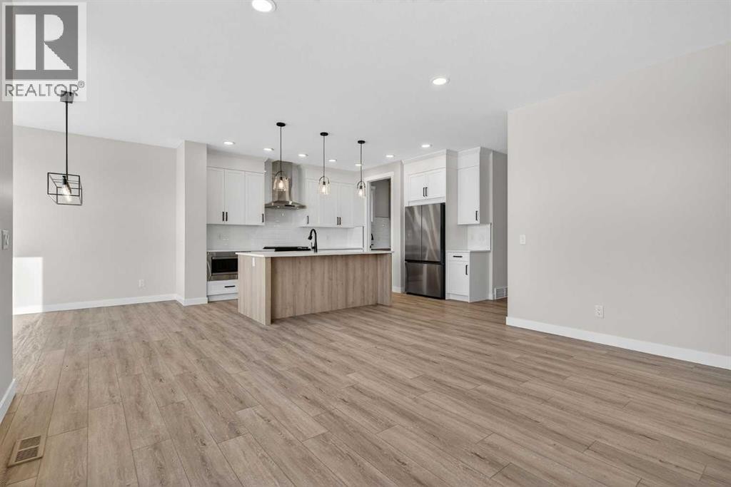 












298 Kinniburgh Loop

,
Chestermere,




Alberta
T1X3C3

