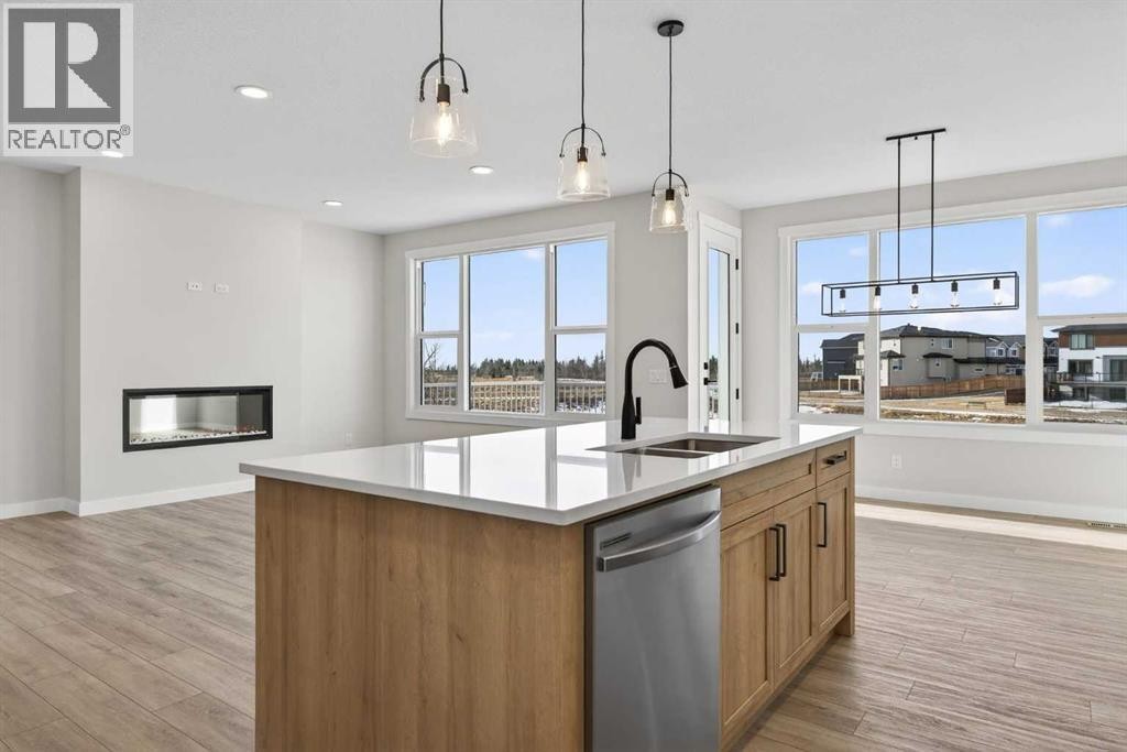 












298 Kinniburgh Loop

,
Chestermere,




Alberta
T1X3C3

