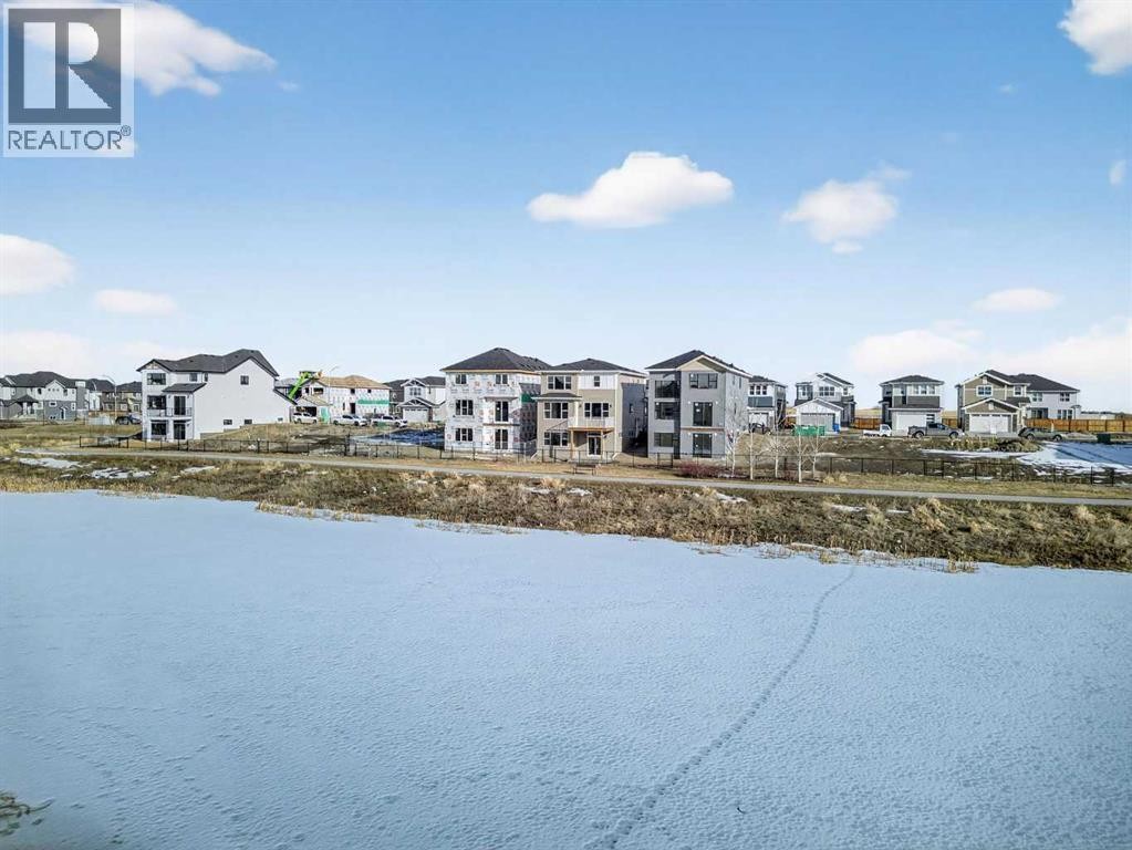 












298 Kinniburgh Loop

,
Chestermere,




Alberta
T1X3C3

