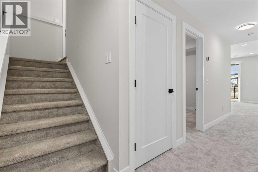 












298 Kinniburgh Loop

,
Chestermere,




Alberta
T1X3C3

