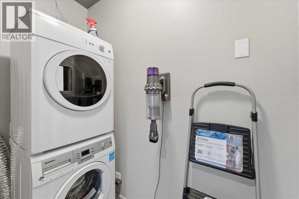 












2401, 220 12 Avenue SE

,
Calgary,




Alberta
T2G0R5

