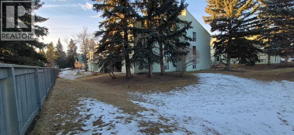 












318, 10120 Brookpark Boulevard SW

,
Calgary,




Alberta
T2W3G3

