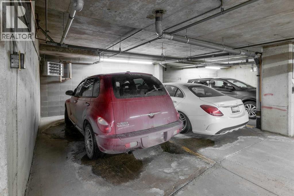 












206, 3206 Hawksbrow Point NW

,
Calgary,




Alberta
T3G4C9

