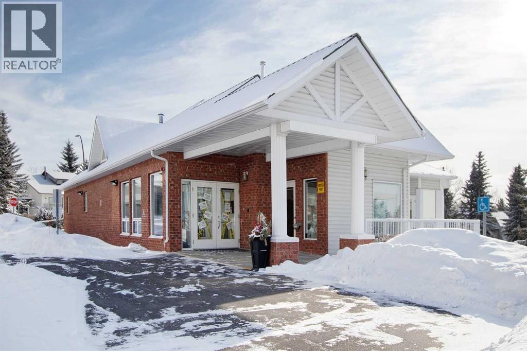 












206, 3206 Hawksbrow Point NW

,
Calgary,




Alberta
T3G4C9

