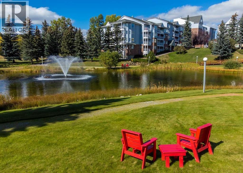 












206, 3206 Hawksbrow Point NW

,
Calgary,




Alberta
T3G4C9

