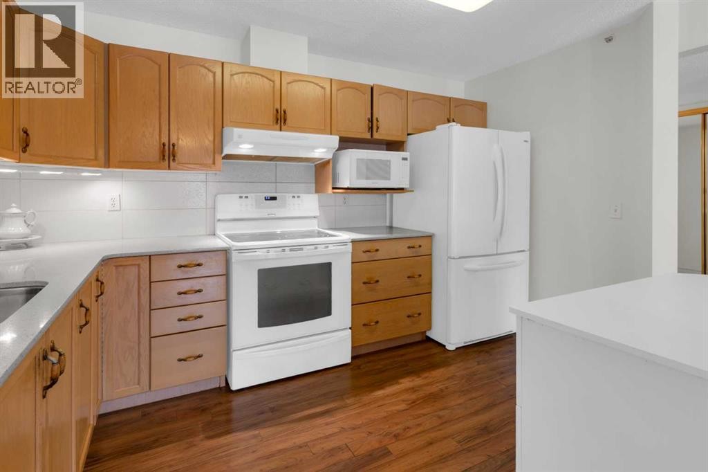 












206, 3206 Hawksbrow Point NW

,
Calgary,




Alberta
T3G4C9

