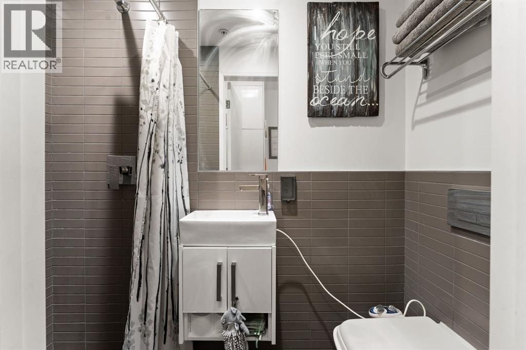 












302, 515 4 Avenue NE

,
Calgary,




Alberta
T2E0J9

