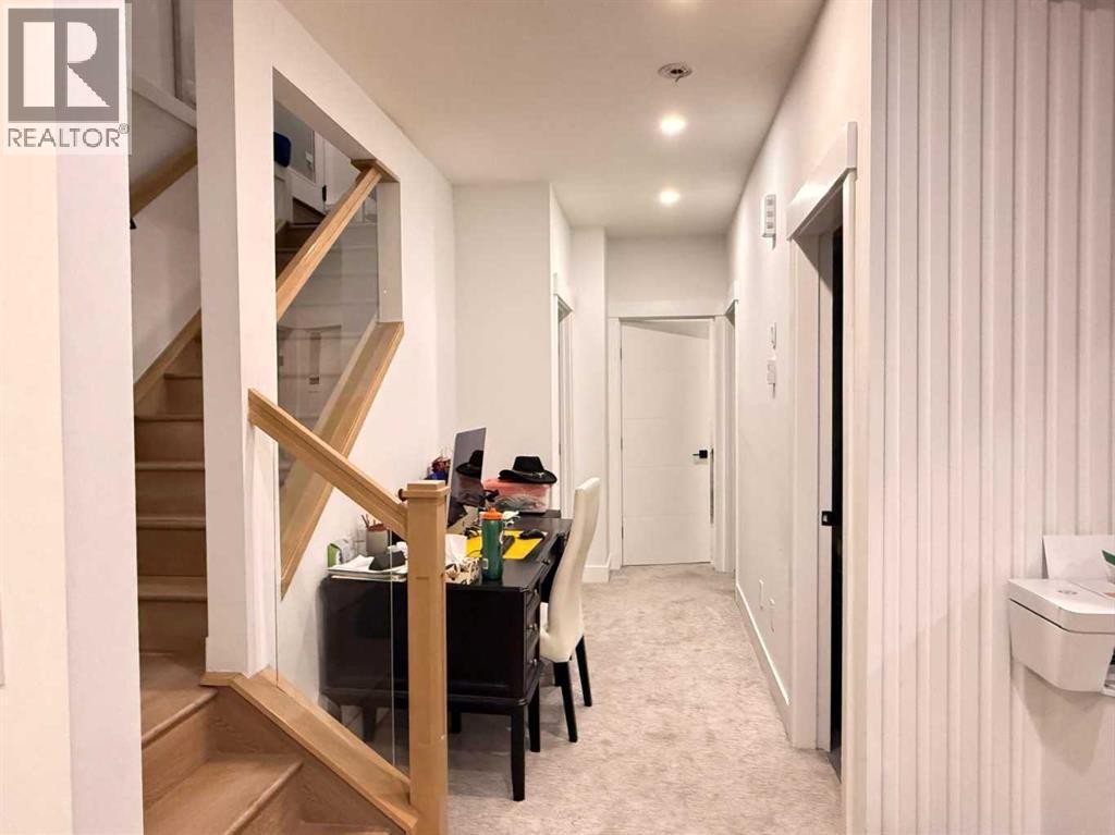 












103 Hartford Road NW

,
Calgary,




Alberta
T2K2A7

