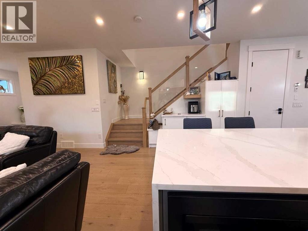 












103 Hartford Road NW

,
Calgary,




Alberta
T2K2A7

