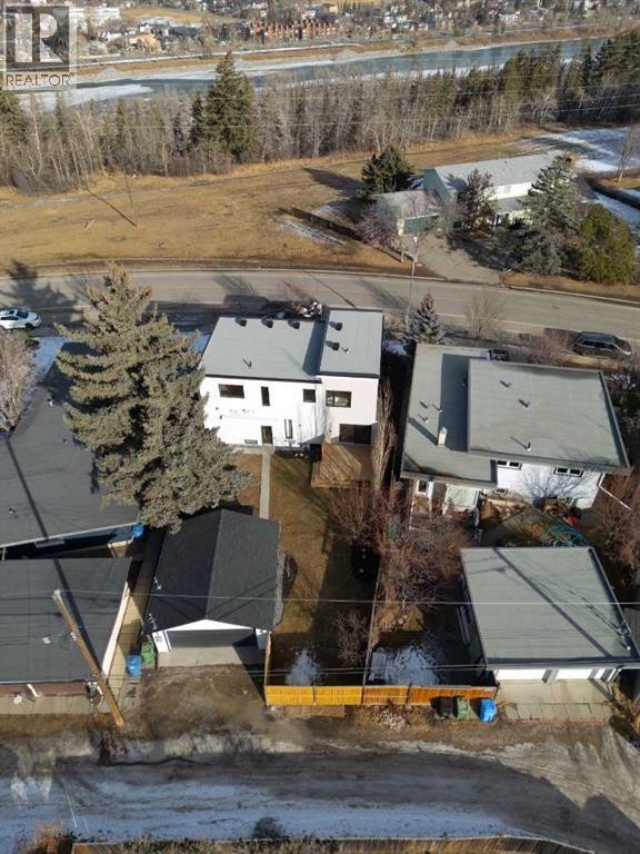 












3531 Spruce Drive SW

,
Calgary,




Alberta
T3C3A5

