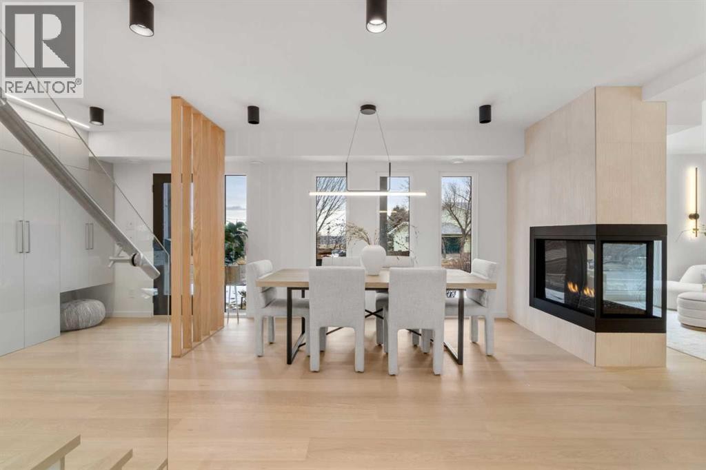 












3531 Spruce Drive SW

,
Calgary,




Alberta
T3C3A5

