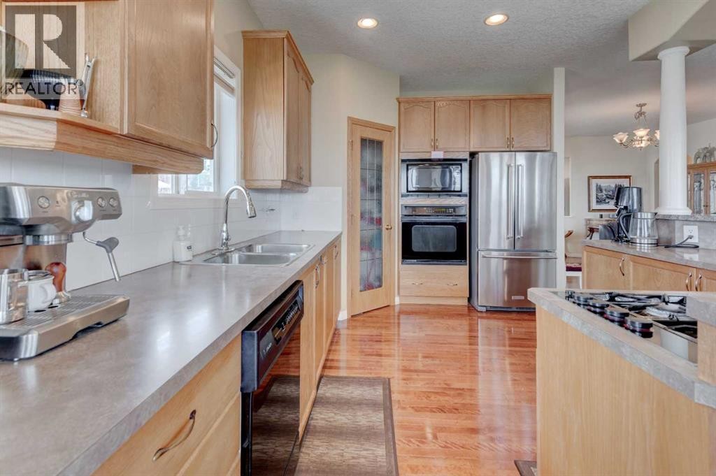 












49 Arbour Crest Heights NW

,
Calgary,




Alberta
T3G5A3

