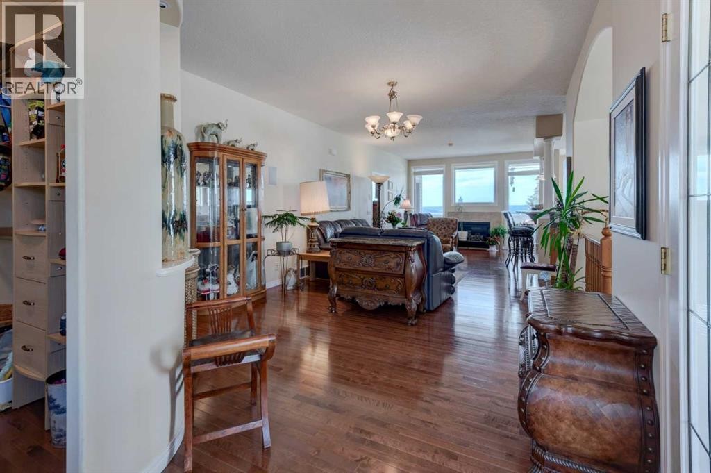 












49 Arbour Crest Heights NW

,
Calgary,




Alberta
T3G5A3

