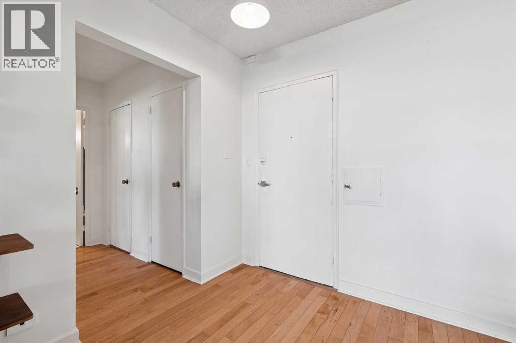 












204, 3316 Rideau Place SW

,
Calgary,




Alberta
T2S1Z4

