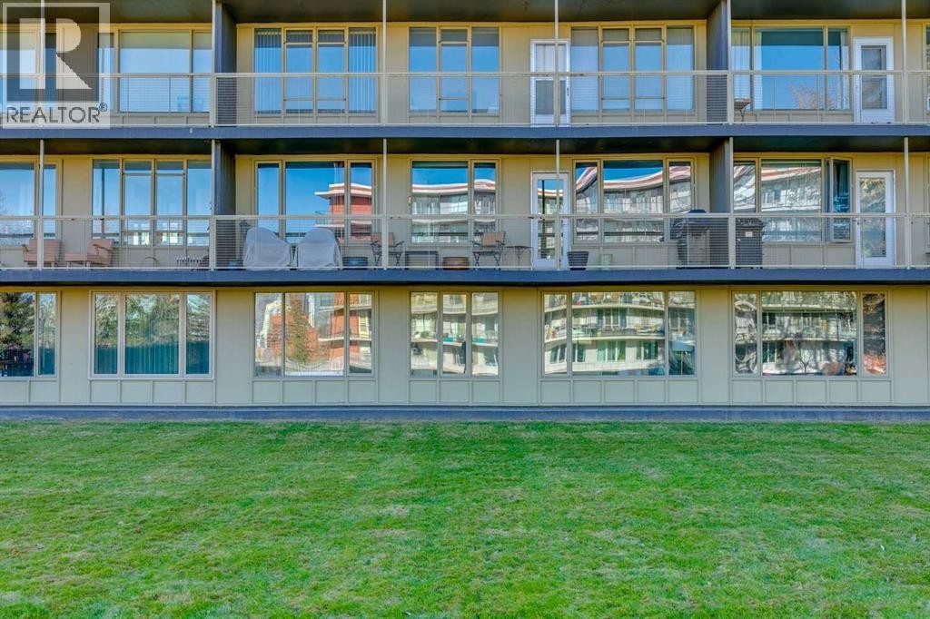 












204, 3316 Rideau Place SW

,
Calgary,




Alberta
T2S1Z4

