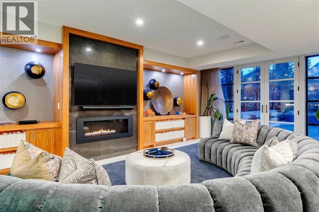 












1118 Premier Way SW

,
Calgary,




Alberta
T2R1L6

