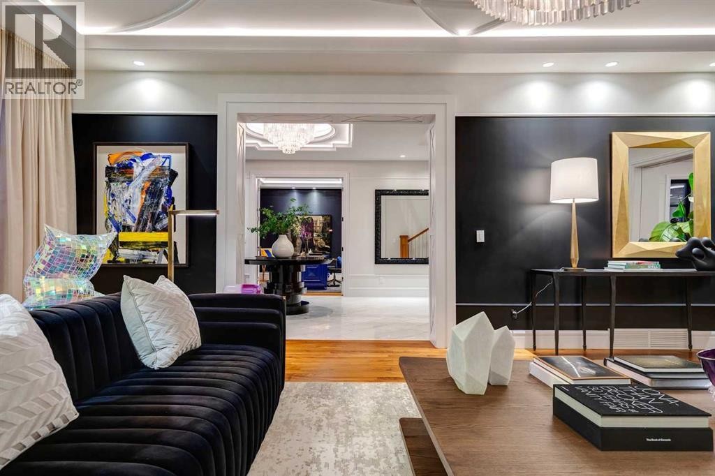 












1118 Premier Way SW

,
Calgary,




Alberta
T2R1L6

