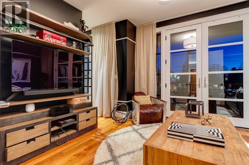 












1118 Premier Way SW

,
Calgary,




Alberta
T2R1L6

