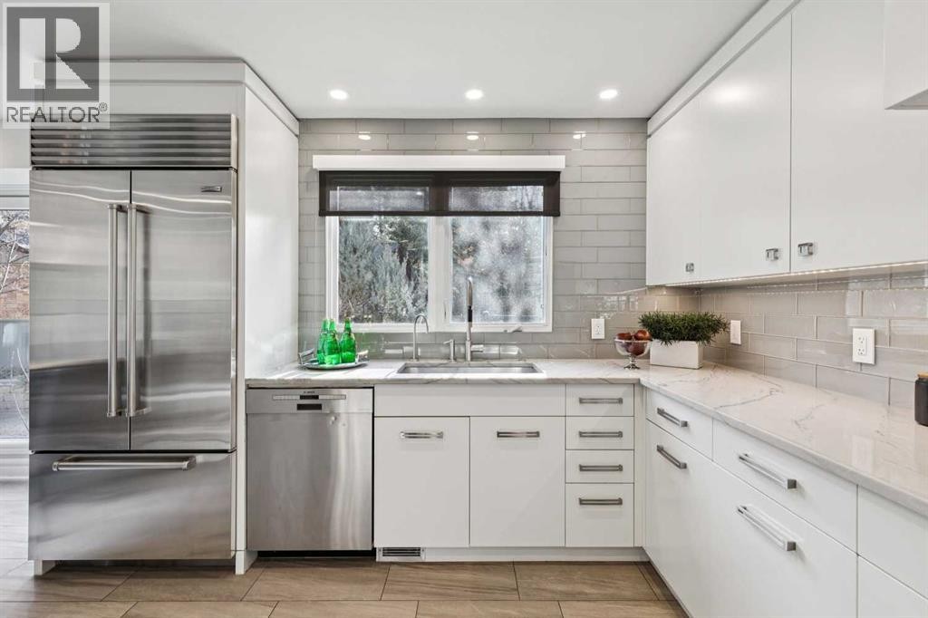 












336 Pump Hill Gardens SW

,
Calgary,




Alberta
T2V4M7

