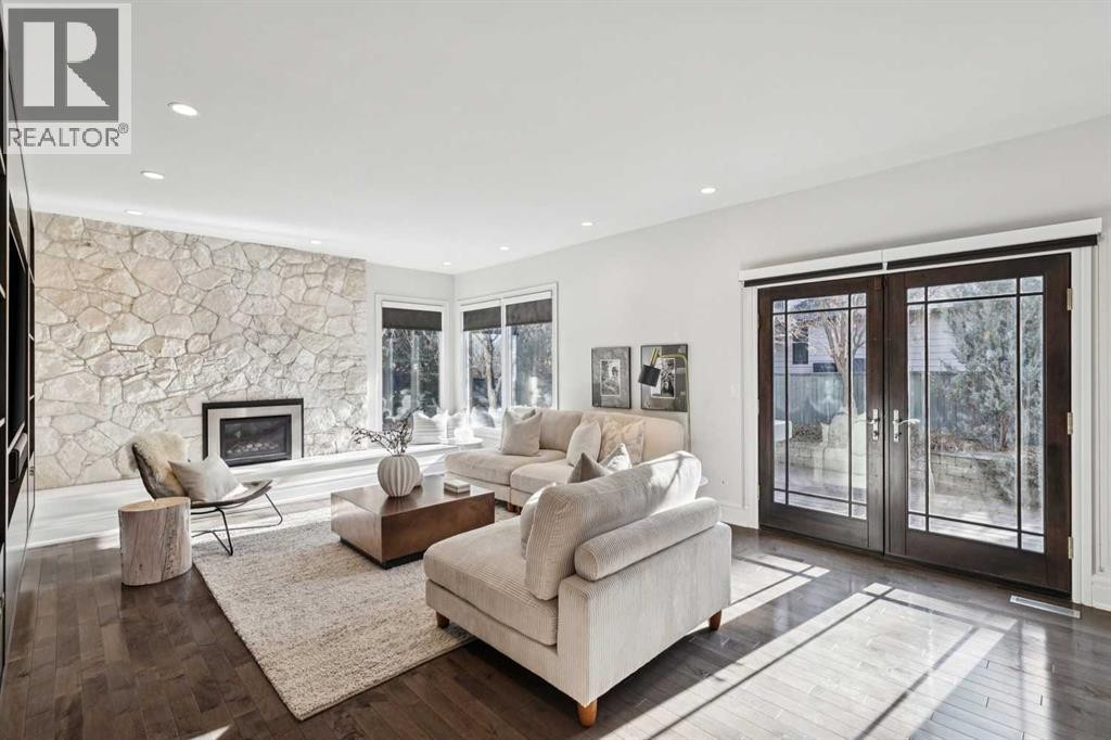 












336 Pump Hill Gardens SW

,
Calgary,




Alberta
T2V4M7

