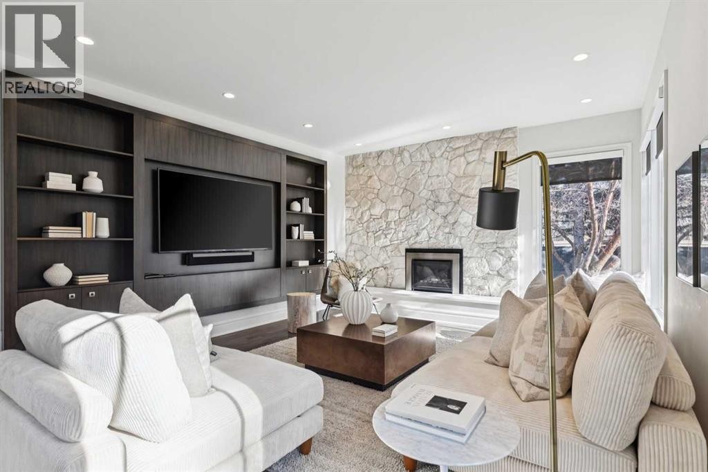 












336 Pump Hill Gardens SW

,
Calgary,




Alberta
T2V4M7

