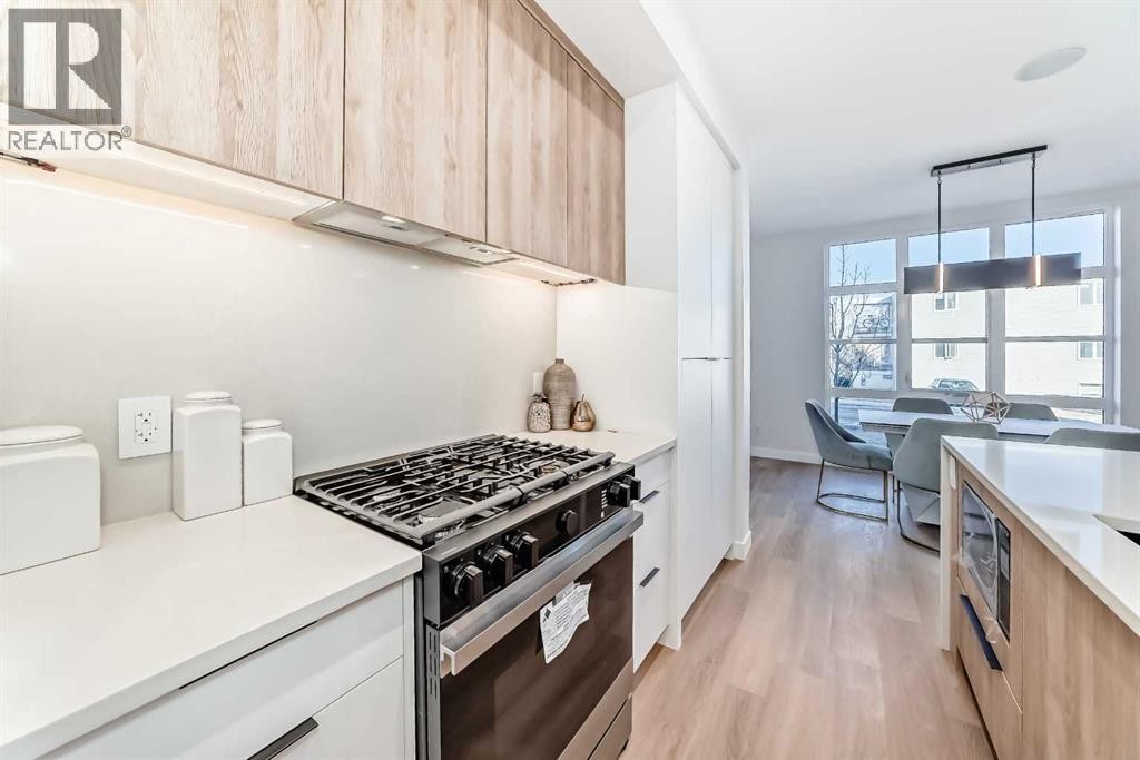 












1607 37 Avenue SW

,
Calgary,




Alberta
T2T2h2

