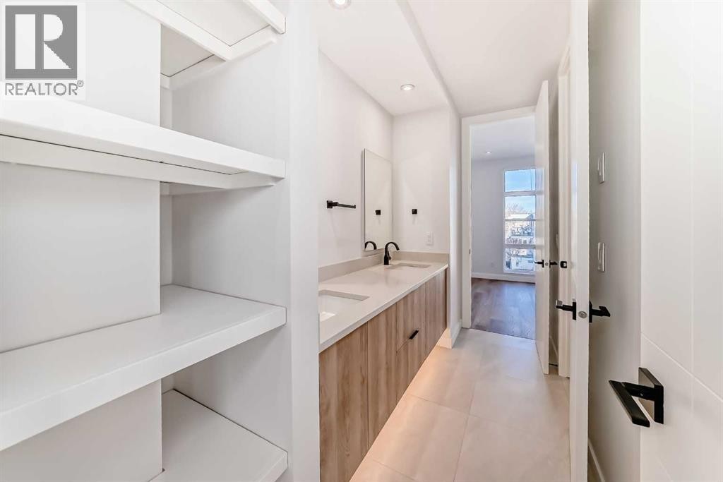 












1607 37 Avenue SW

,
Calgary,




Alberta
T2T2h2

